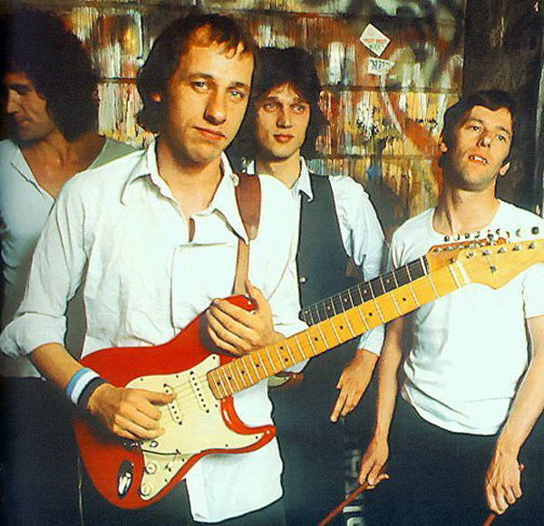 恐怖海峡 dire straits