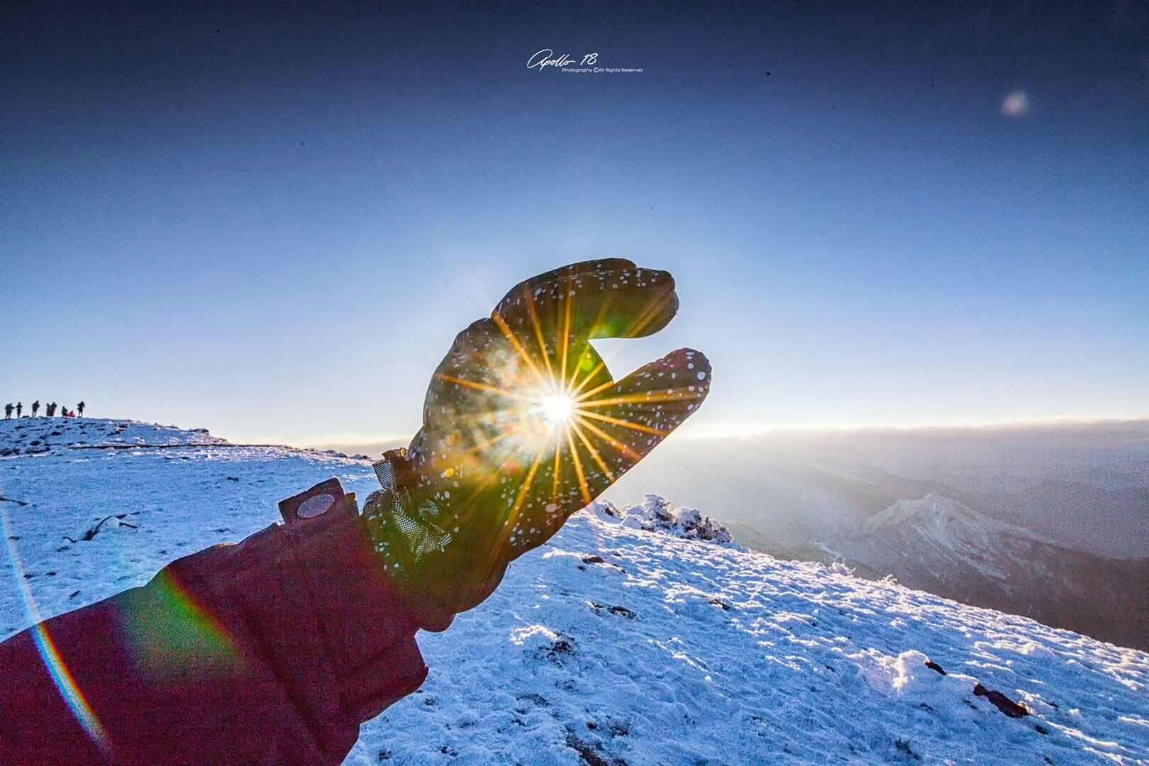 冬日游 雪中红岩顶,惊艳日出,星空,云海两日游