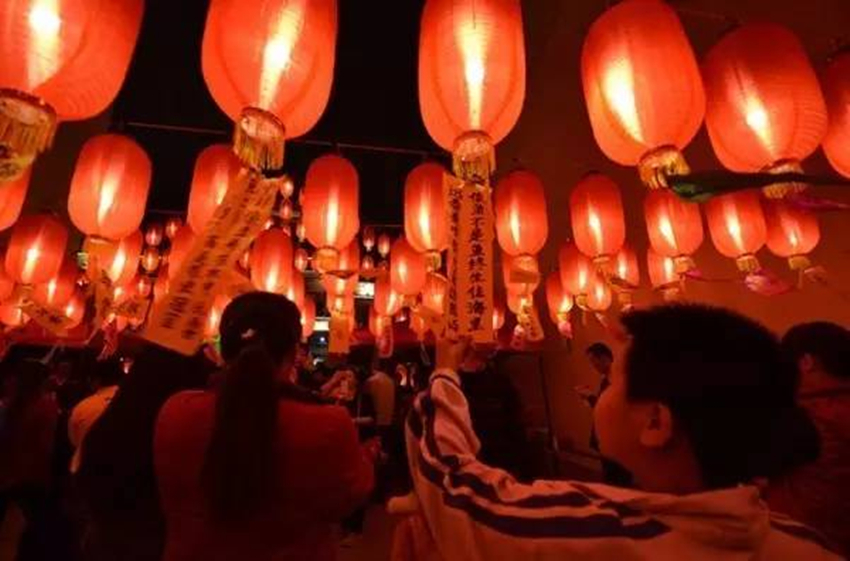 今年元夜时 月夜灯如昼——元宵花灯制作灯谜会