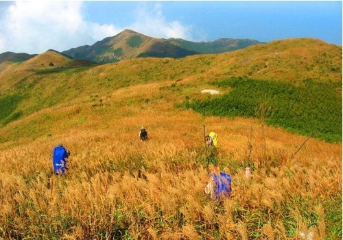 【可游可乐】2012年12月8日秋行四方山享受 山野的美景