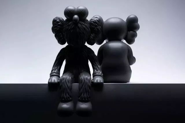 kaws:seeing/watching展