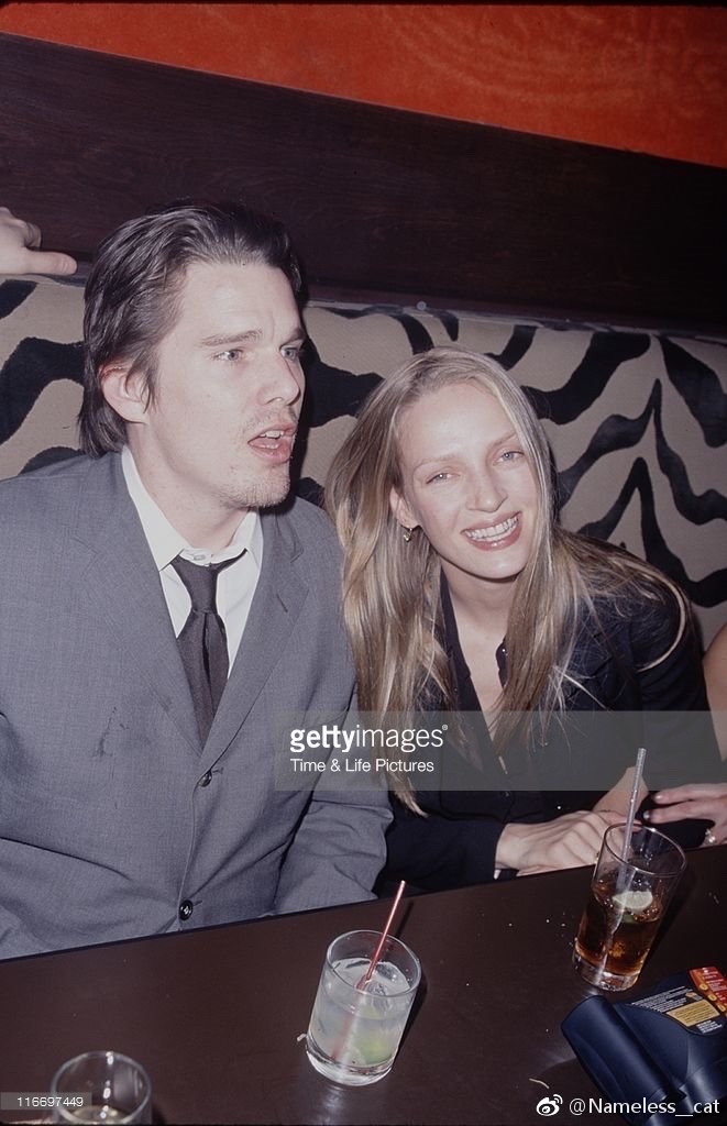 伊桑霍克,乌玛瑟曼和玛雅霍克是综合颜值最高的一家子(曾经)吧?