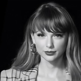 Bella Collins
