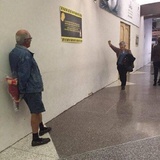 ¾烦人不凡人