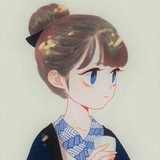八月