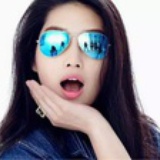 小V