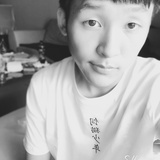 李鎏然