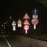 。