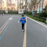 唉六子你在这啊