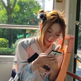Lo瀼染