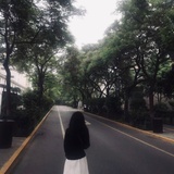 兔牙渐渐消失