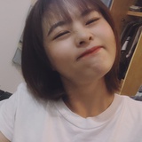 芳子。