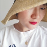 雙人余女士