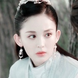 遥遥一水间