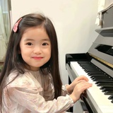她说