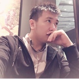 李文伟