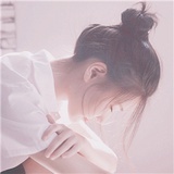 忽惊春到小桃枝