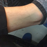 某某