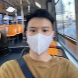 努力赚钱的小哥