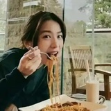 拉面天后田喜碧