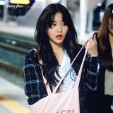 小何不想睡