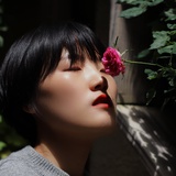 罗拉小姐