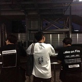 小牛向前走走走