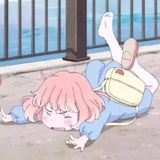 卷毛的小姑娘