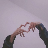 拉露恩