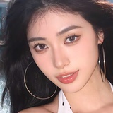 中有一人字太真