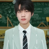 登陆少年黄垚钦