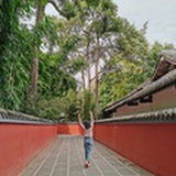 余丁丁