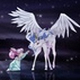 平平无奇美少女