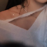 一个肩