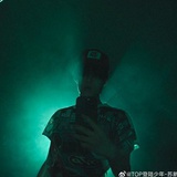 张峻豪想磕药