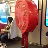 地铁上的番茄