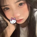 执伞血雨中相逢