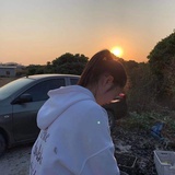 一个人走