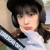 玖彩荷子