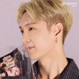 柚子Aaaa