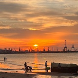 一个幼稚的男孩