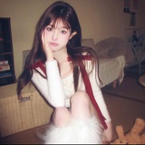 女开