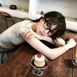 吃一口脆桃