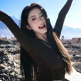 六月