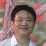 云中窥月