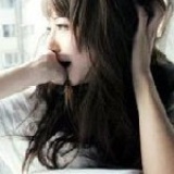 她，笑颜如花
