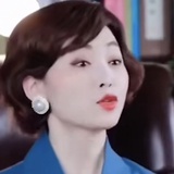 精通人性女讲师