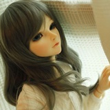 茸妮子Ronnie