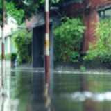 在路上 在雨中