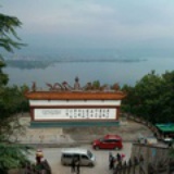默默